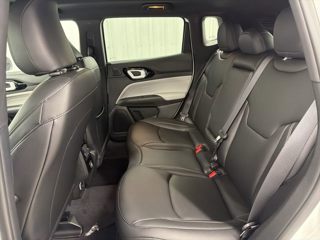 New 2026 Jeep Compass Limited image 10