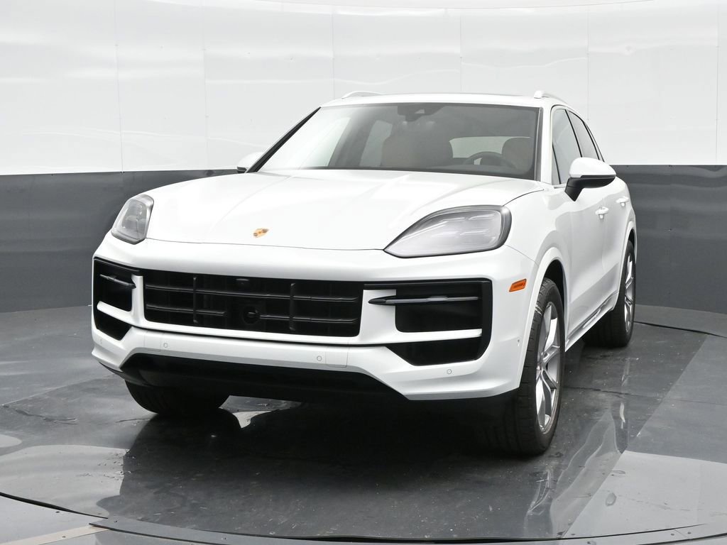 New 2025 Porsche Cayenne image 12