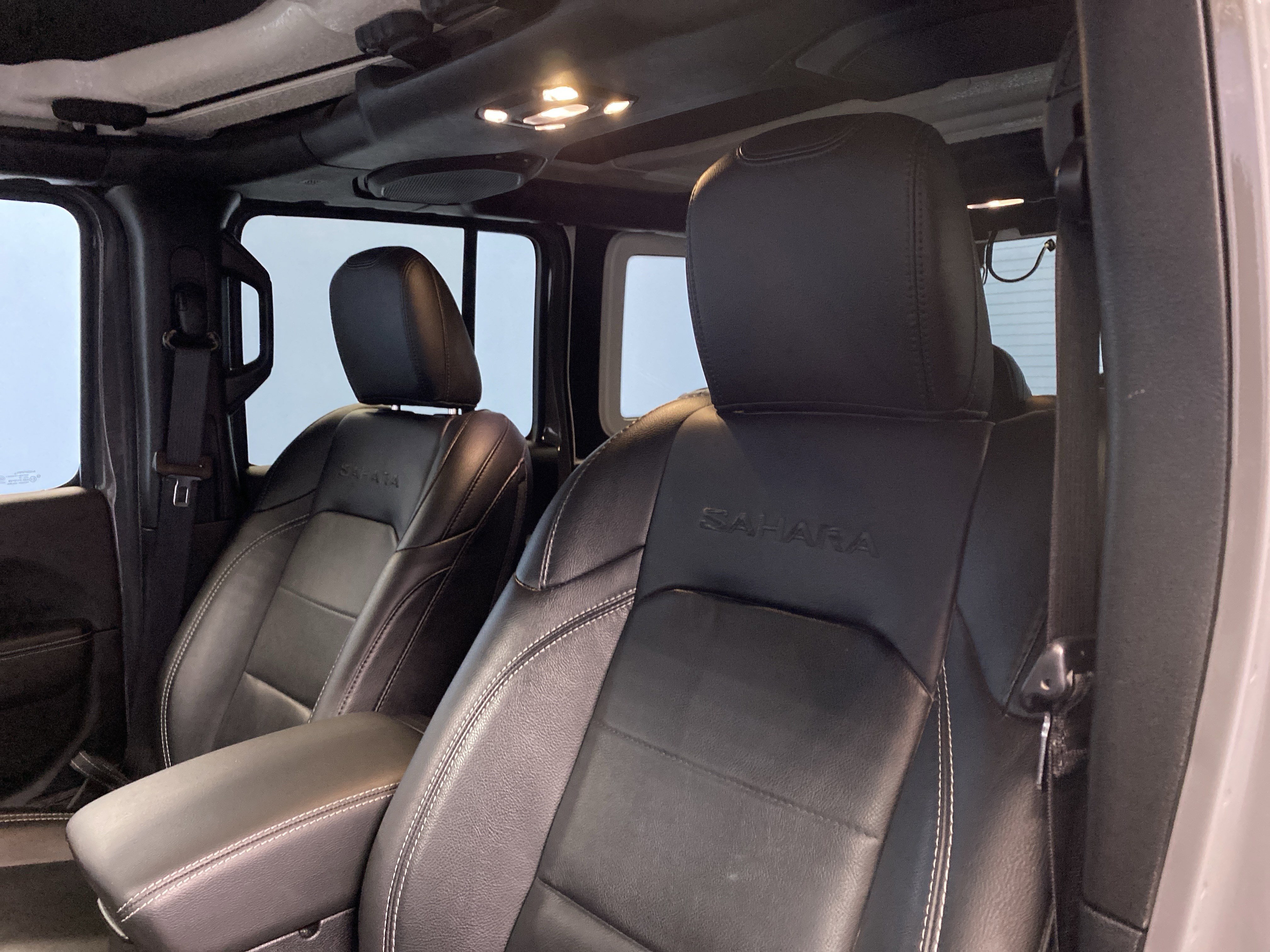 Used 2021 Jeep Wrangler Unlimited Sahara image 8