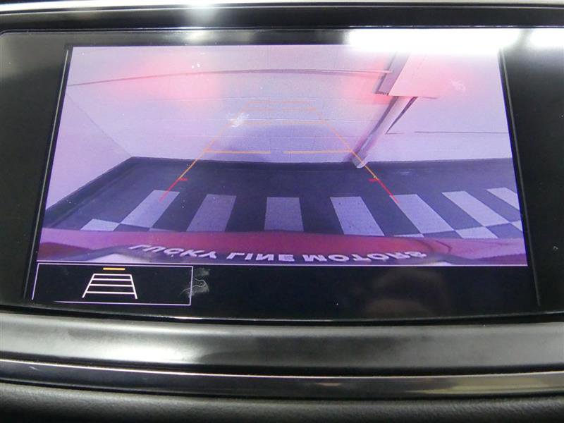 Used 2020 Buick Enclave Essence image 13