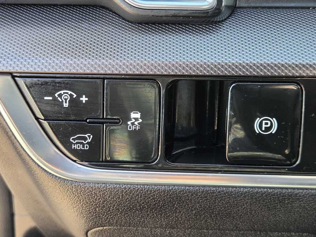 Used 2025 Kia Sportage SX FWD image 24