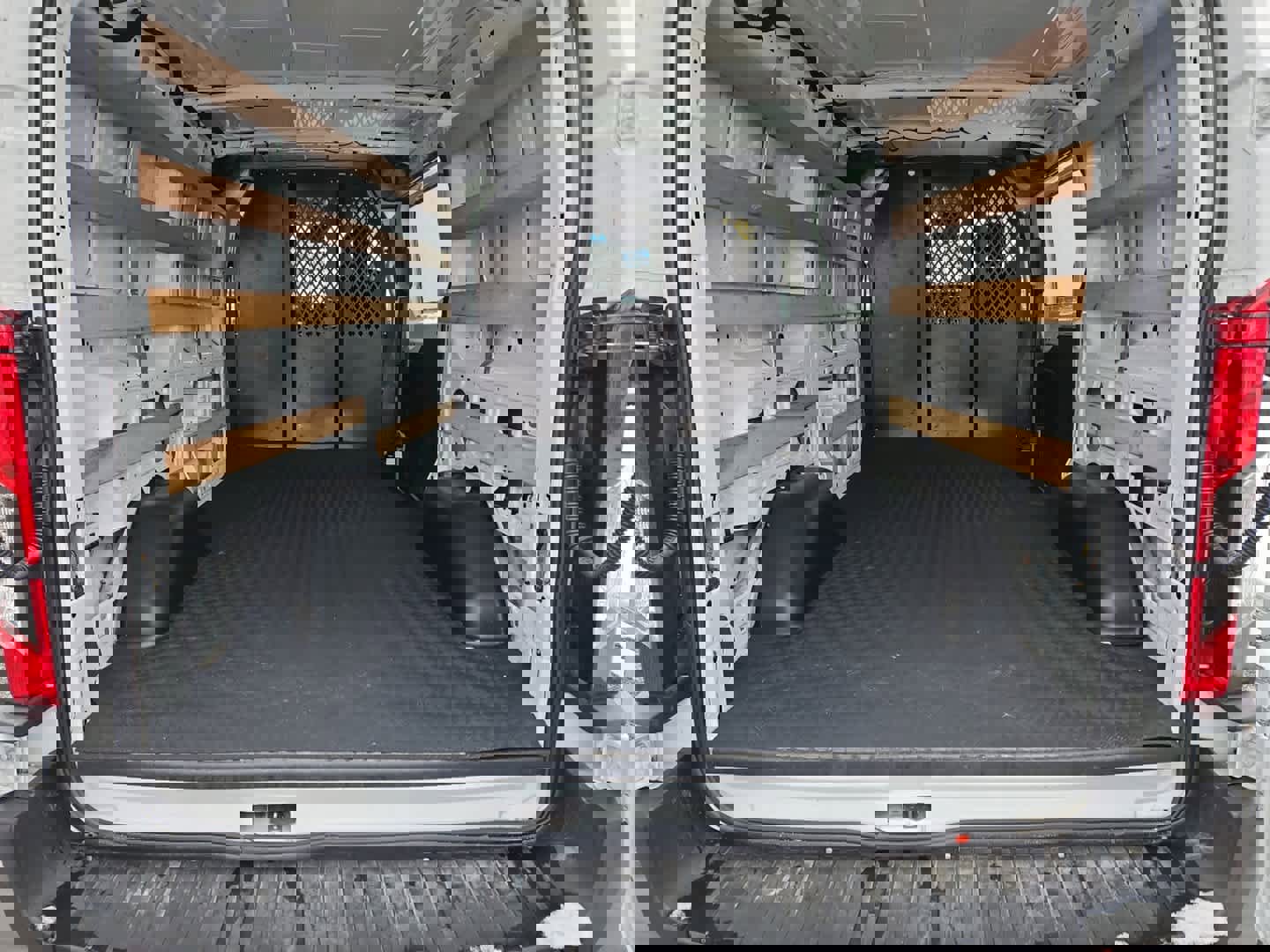 Used 2024 Ford Transit 250 Low Roof w/ Exterior Upgrade Package image 29