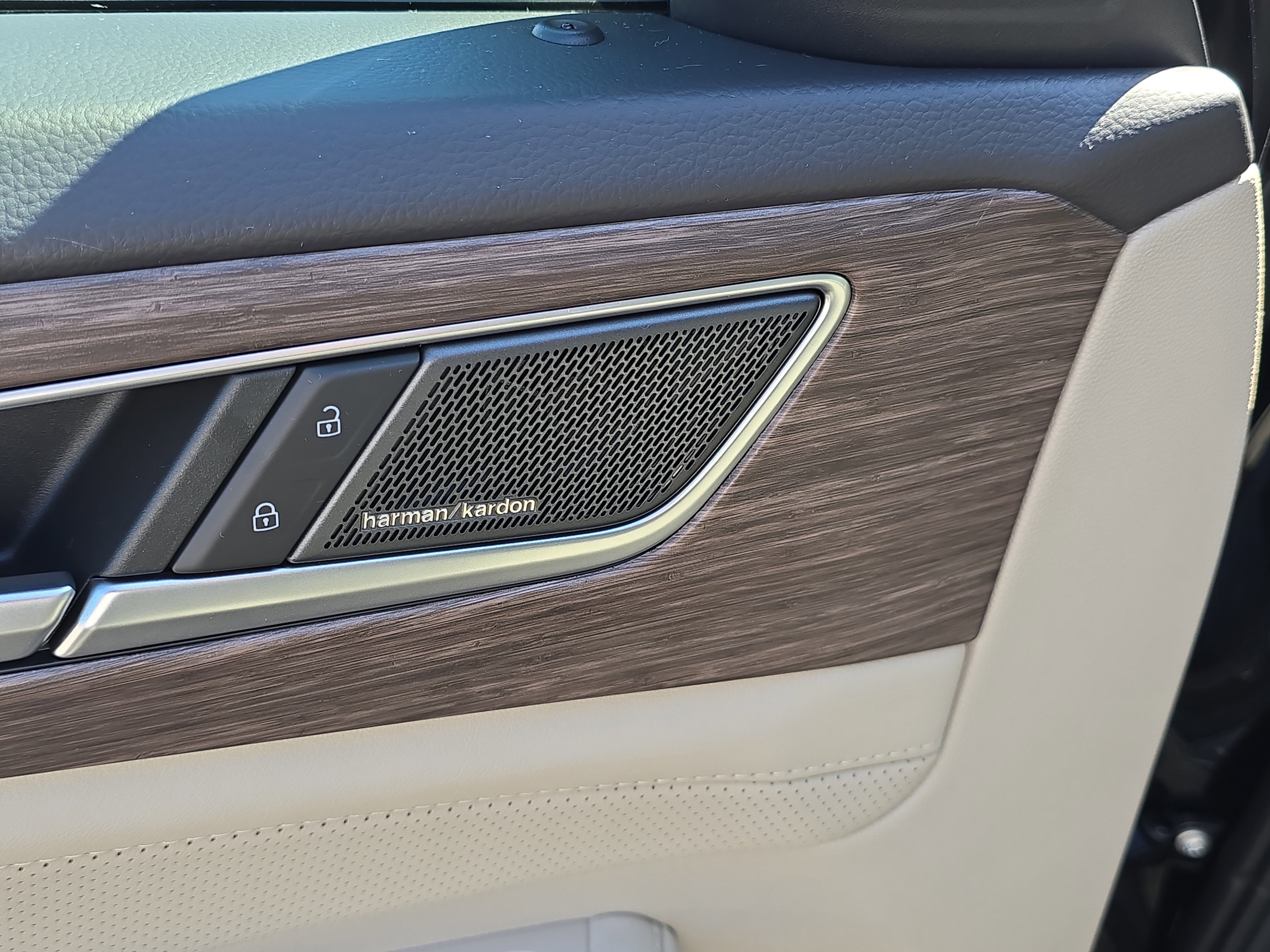 New 2026 Volkswagen Atlas SEL Premium R-Line image 20