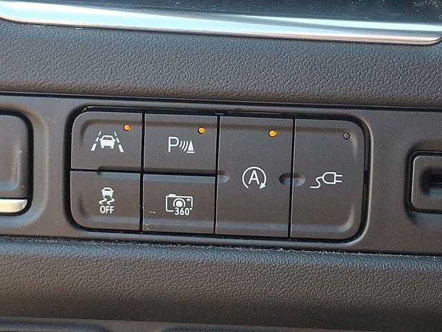 Used 2022 Chevrolet Tahoe RST w/ Sport Performance Package image 27