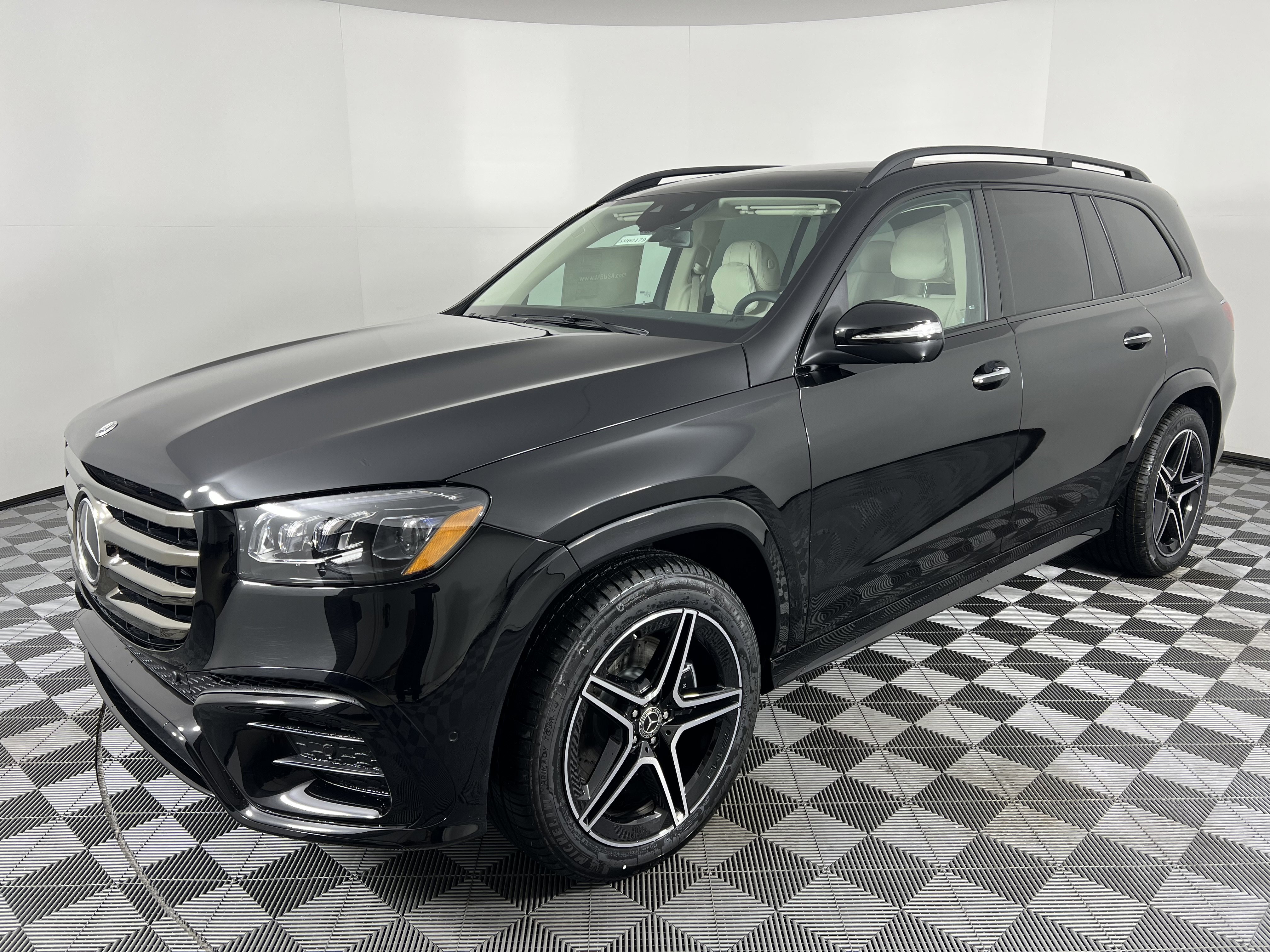 New 2026 Mercedes-Benz GLS 450 4MATIC image 8