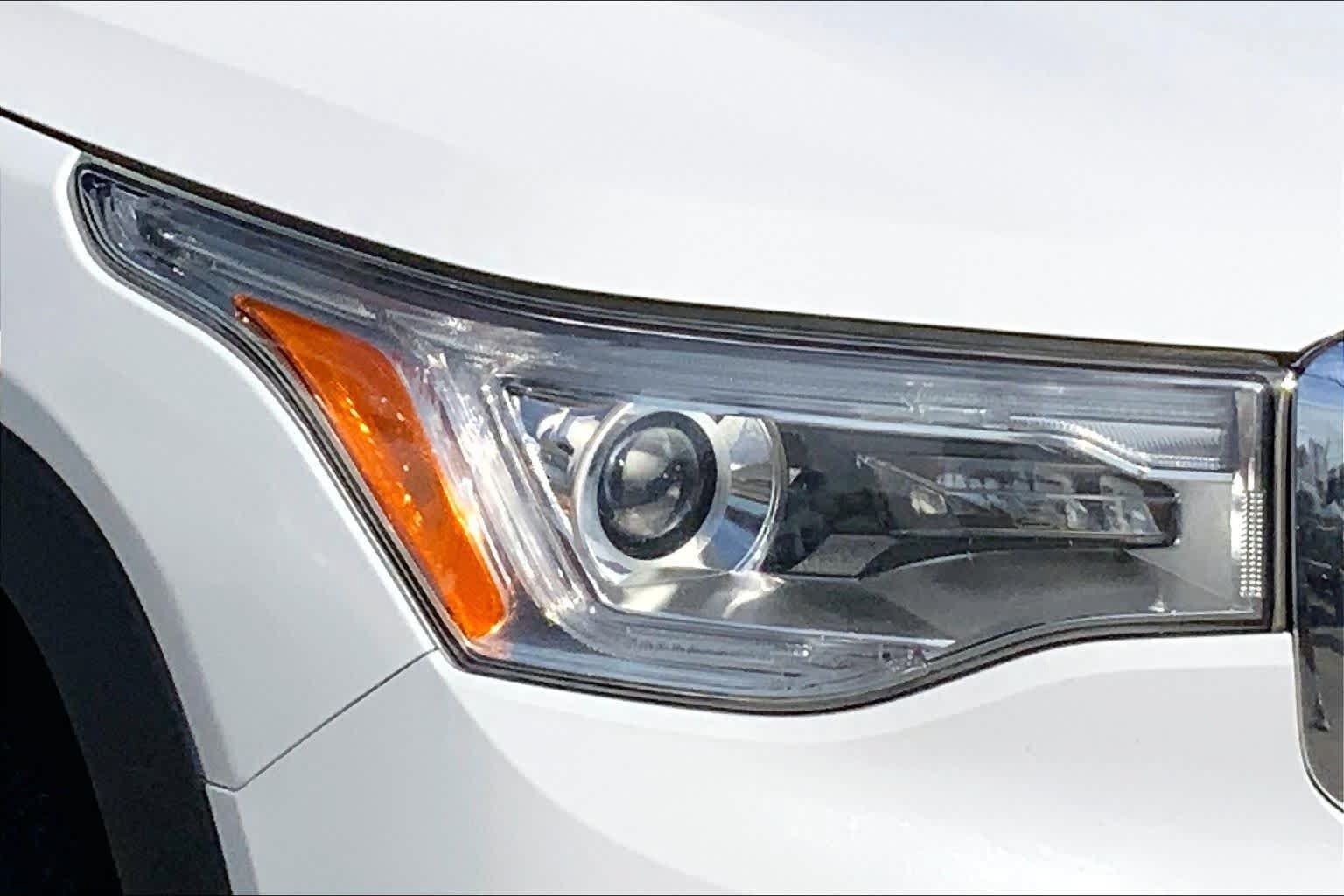 Used 2019 GMC Acadia SLE FWD image 24