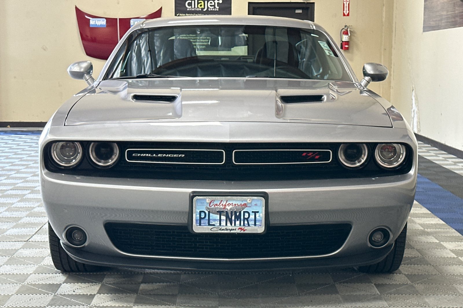 Used 2015 Dodge Challenger R/T w/ Quick Order Package 28B R/T RWD image 9