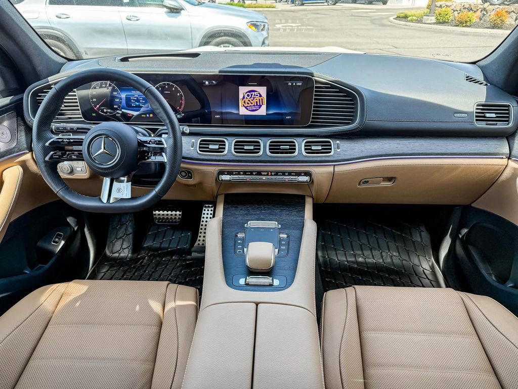 New 2026 Mercedes-Benz GLS 580 4MATIC image 12