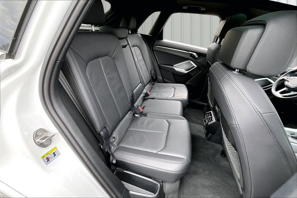 Used 2025 Audi Q3 2.0T Premium w/ Convenience Package image 25