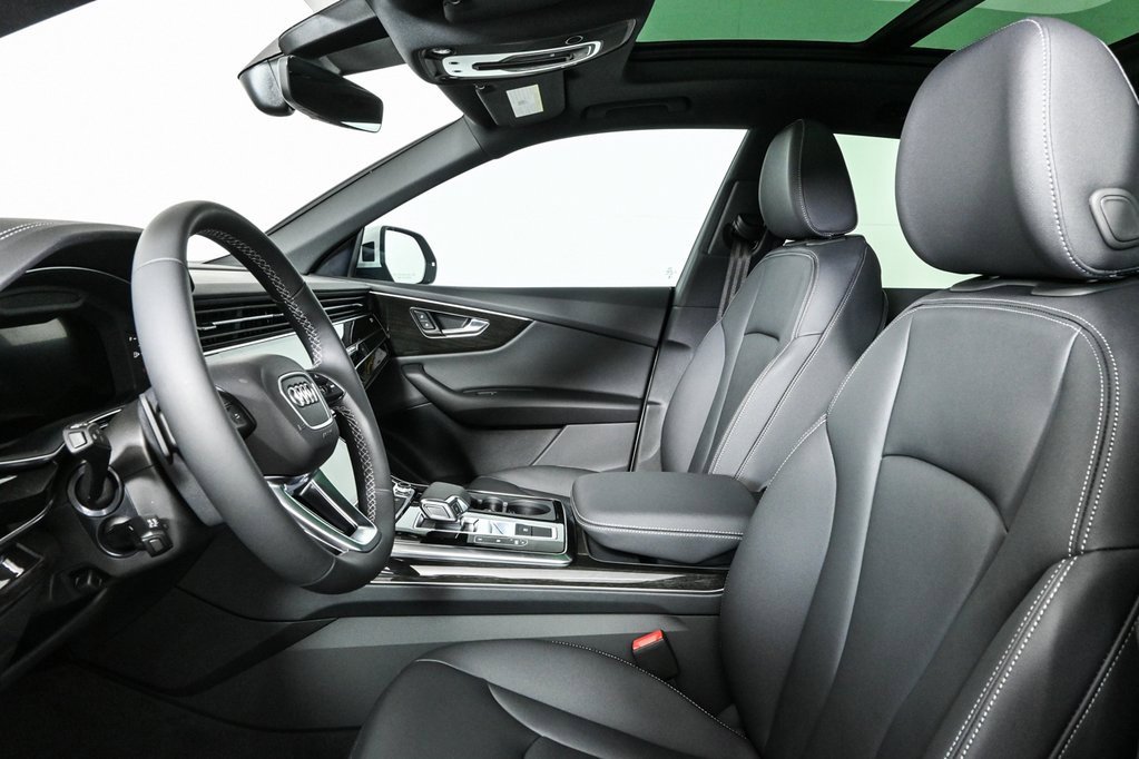 New 2025 Audi Q8 Premium image 7