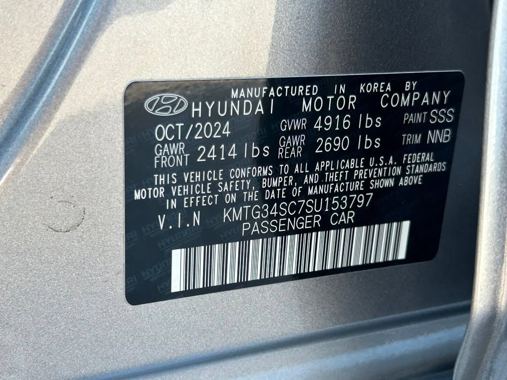Used 2025 Genesis G70 2.5T AWD/4WD image 56