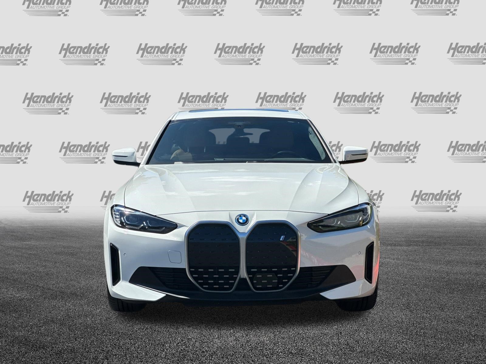 Used 2023 BMW i4 eDrive35 image 10