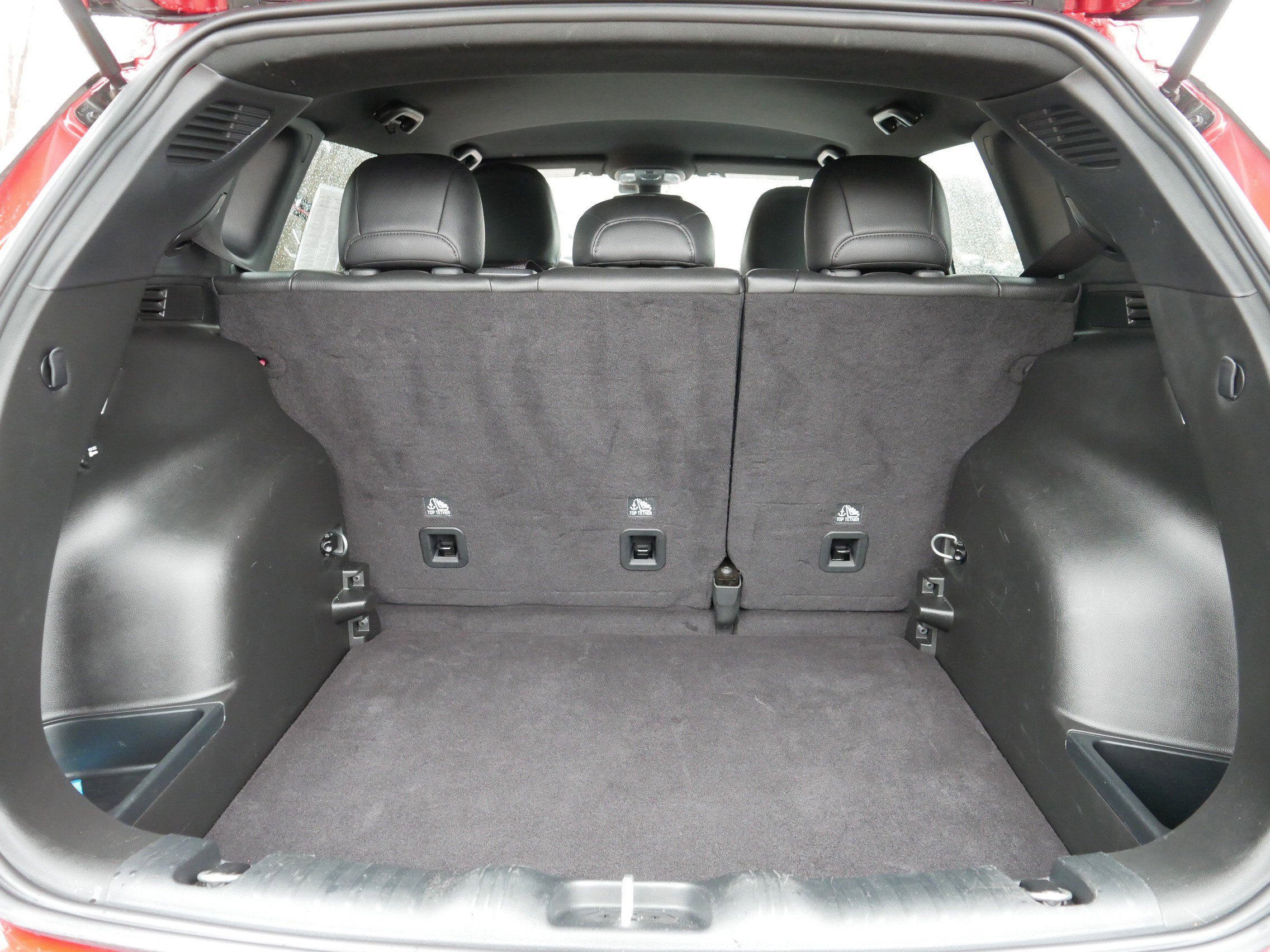 Certified 2024 Jeep Compass Latitude image 18