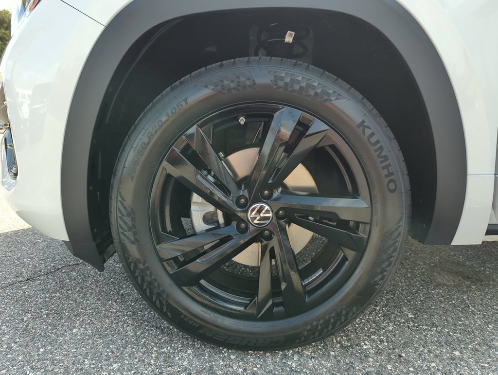 New 2026 Volkswagen Atlas Cross Sport SEL R-Line AWD/4WD image 49