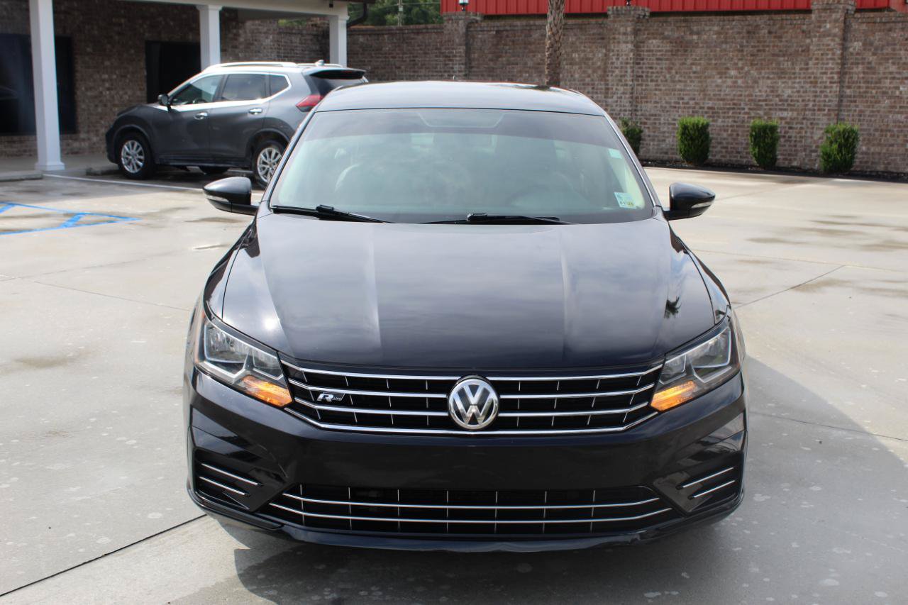 Used 2017 Volkswagen Passat 1.8T R-Line FWD image 7
