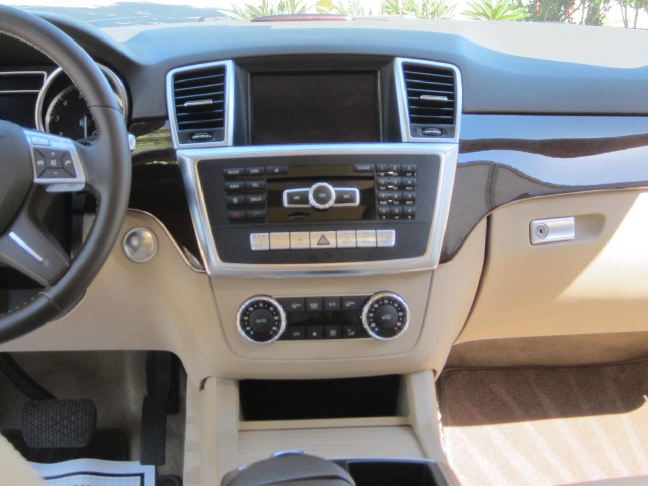 Used 2012 Mercedes-Benz ML 350 ML 350 AWD 4MATIC 4dr SUV image 21