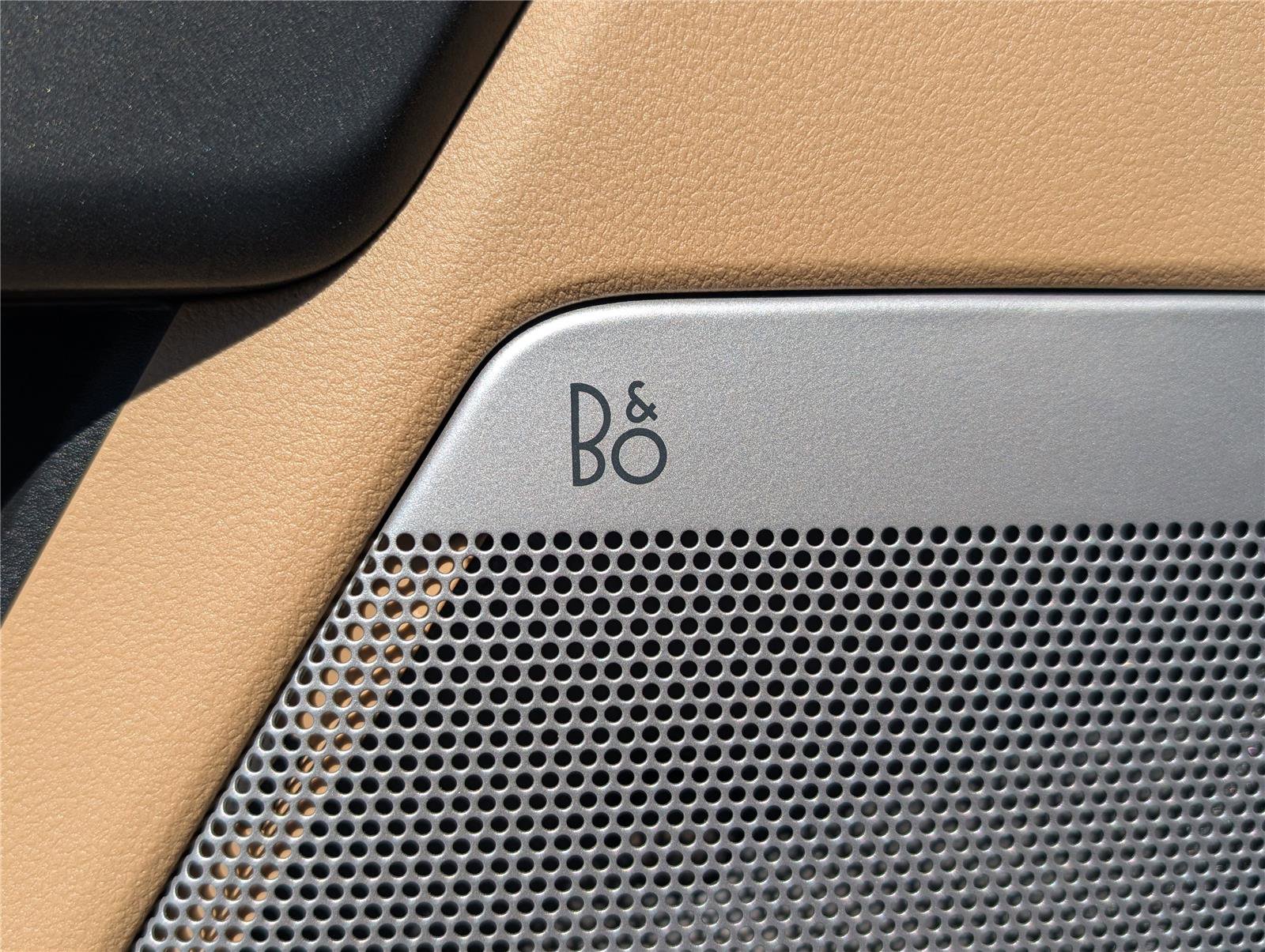 Used 2023 Ford F250 Lariat w/ Tremor Off-Road Package AWD/4WD image 22