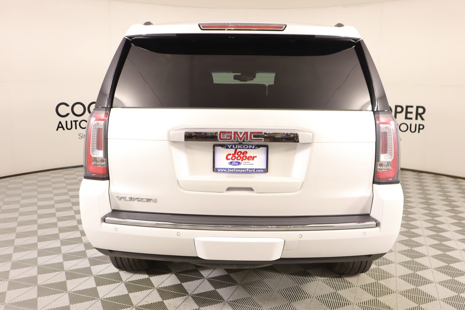 Used 2016 GMC Yukon Denali w/ Open Road Package image 26