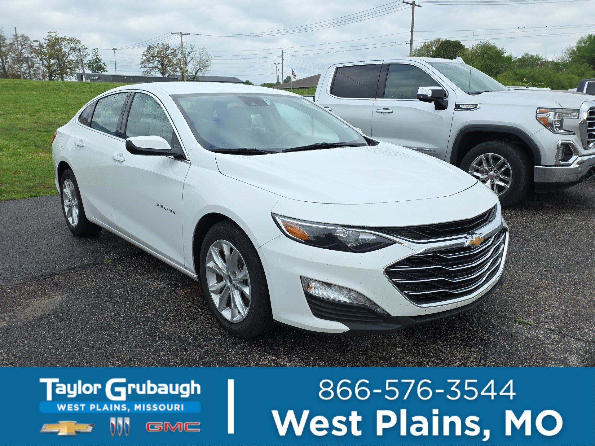 Used 2024 Chevrolet Malibu LT FWD image 1