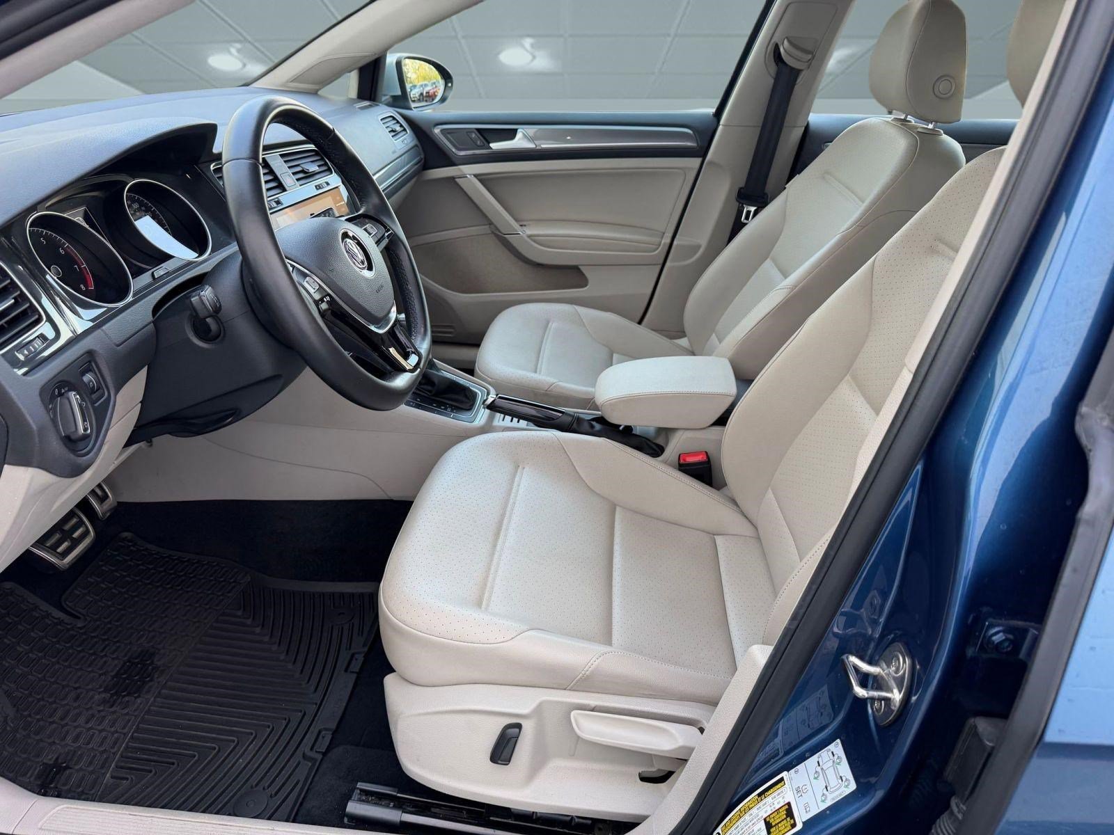 Used 2019 Volkswagen Golf Alltrack SE AWD/4WD image 5