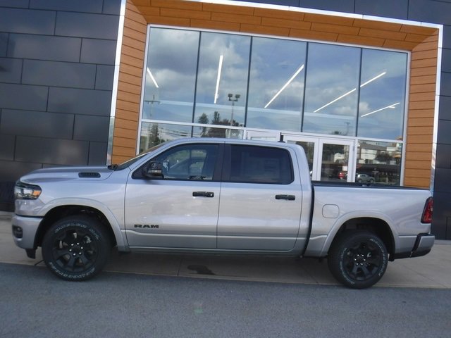 New 2026 RAM 1500 4x4 Crew Cab image 2