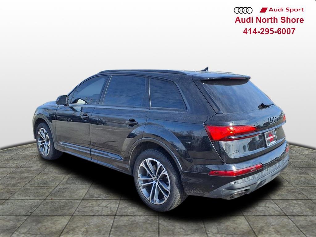 Used 2025 Audi Q7 2.0T Premium w/ Convenience Plus Package image 4