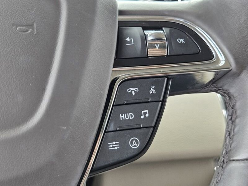 Used 2024 Lincoln Navigator L Reserve AWD/4WD image 35