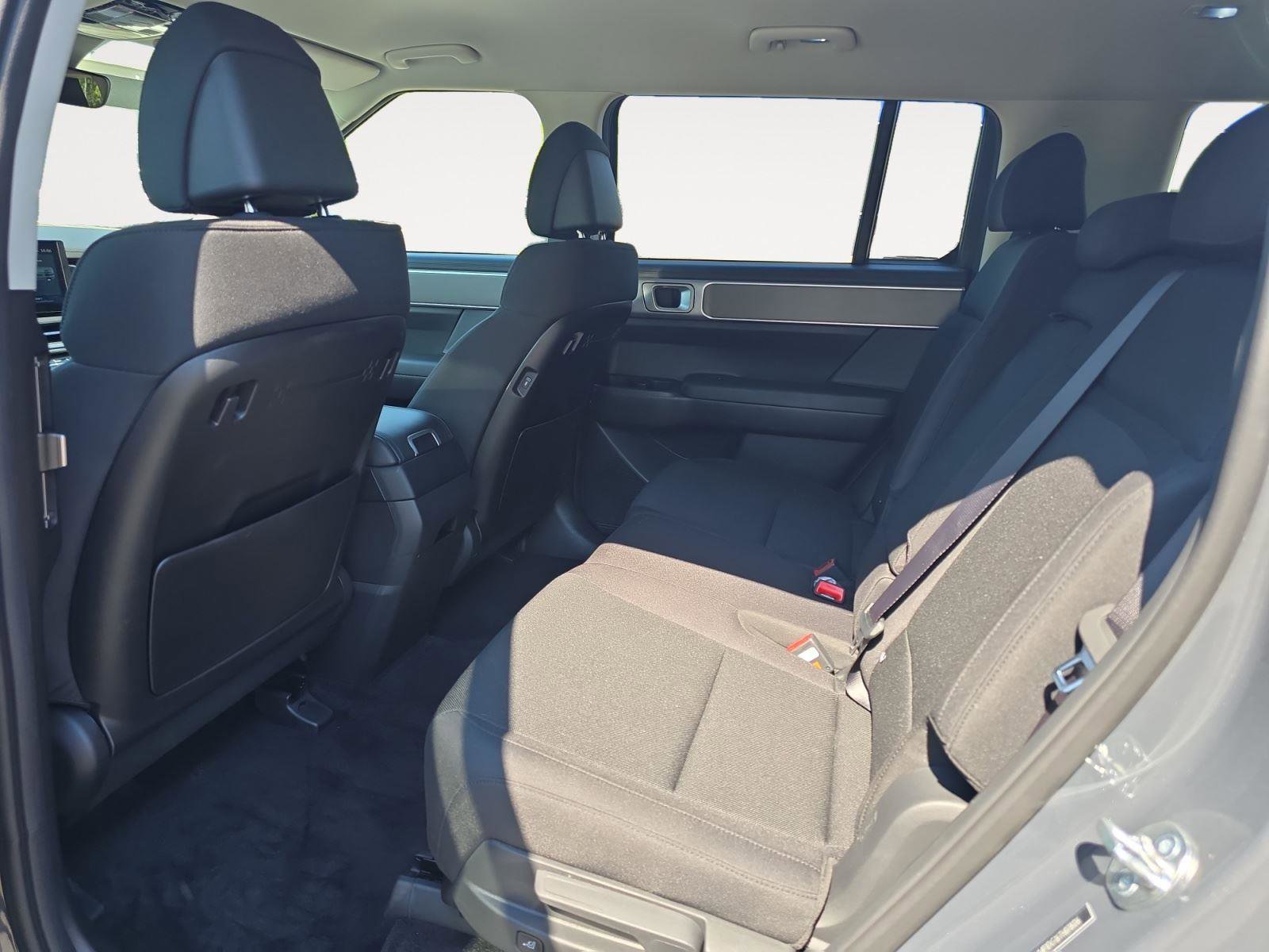 Certified 2026 Hyundai Santa Fe SE AWD/4WD image 17