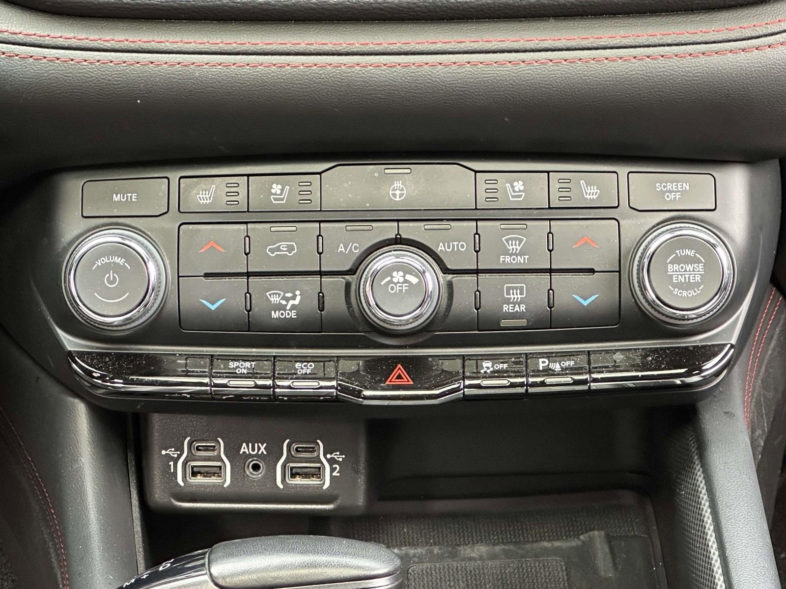 Certified 2023 Dodge Durango R/T image 25