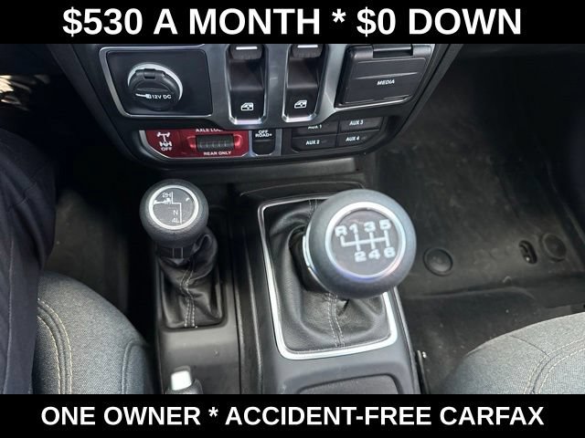 Used 2025 Jeep Wrangler Sport AWD/4WD image 27