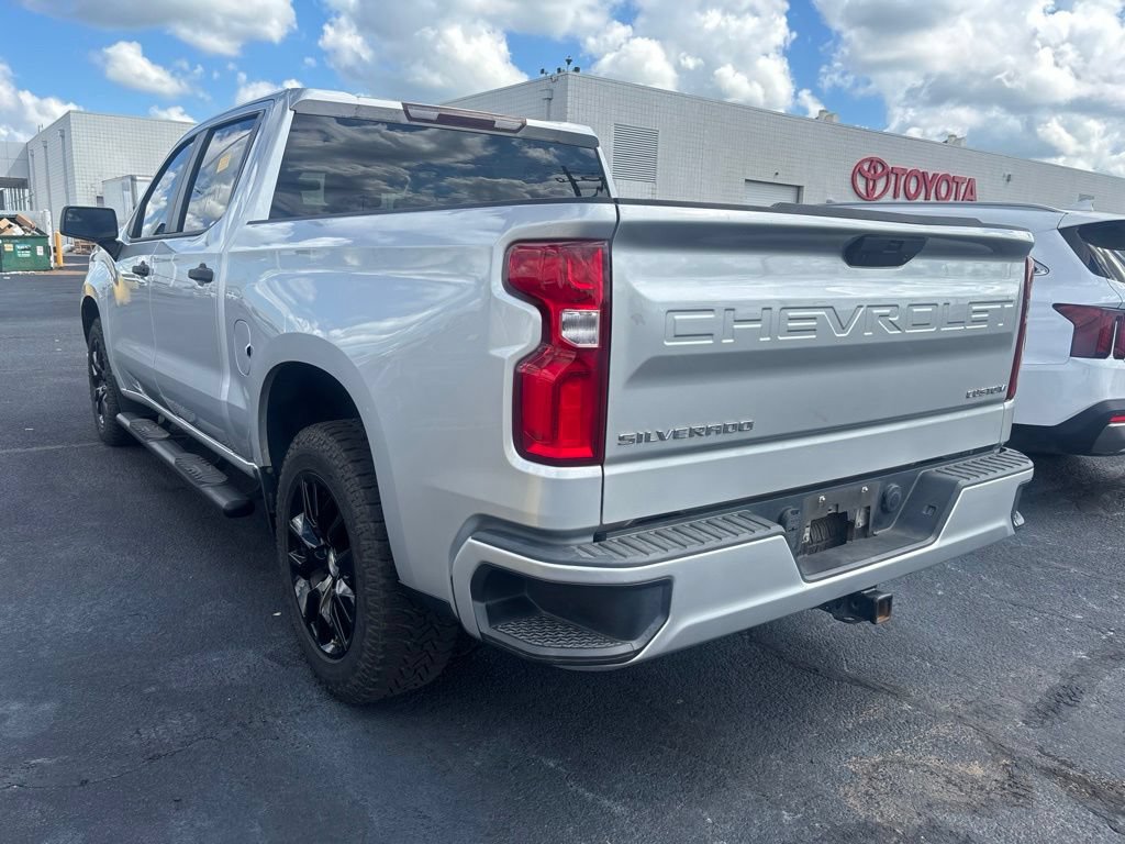 Used 2020 Chevrolet Silverado 1500 Custom w/ Custom Value Package RWD image 2
