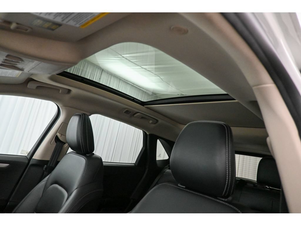 Used 2020 Ford Escape SEL AWD/4WD image 35