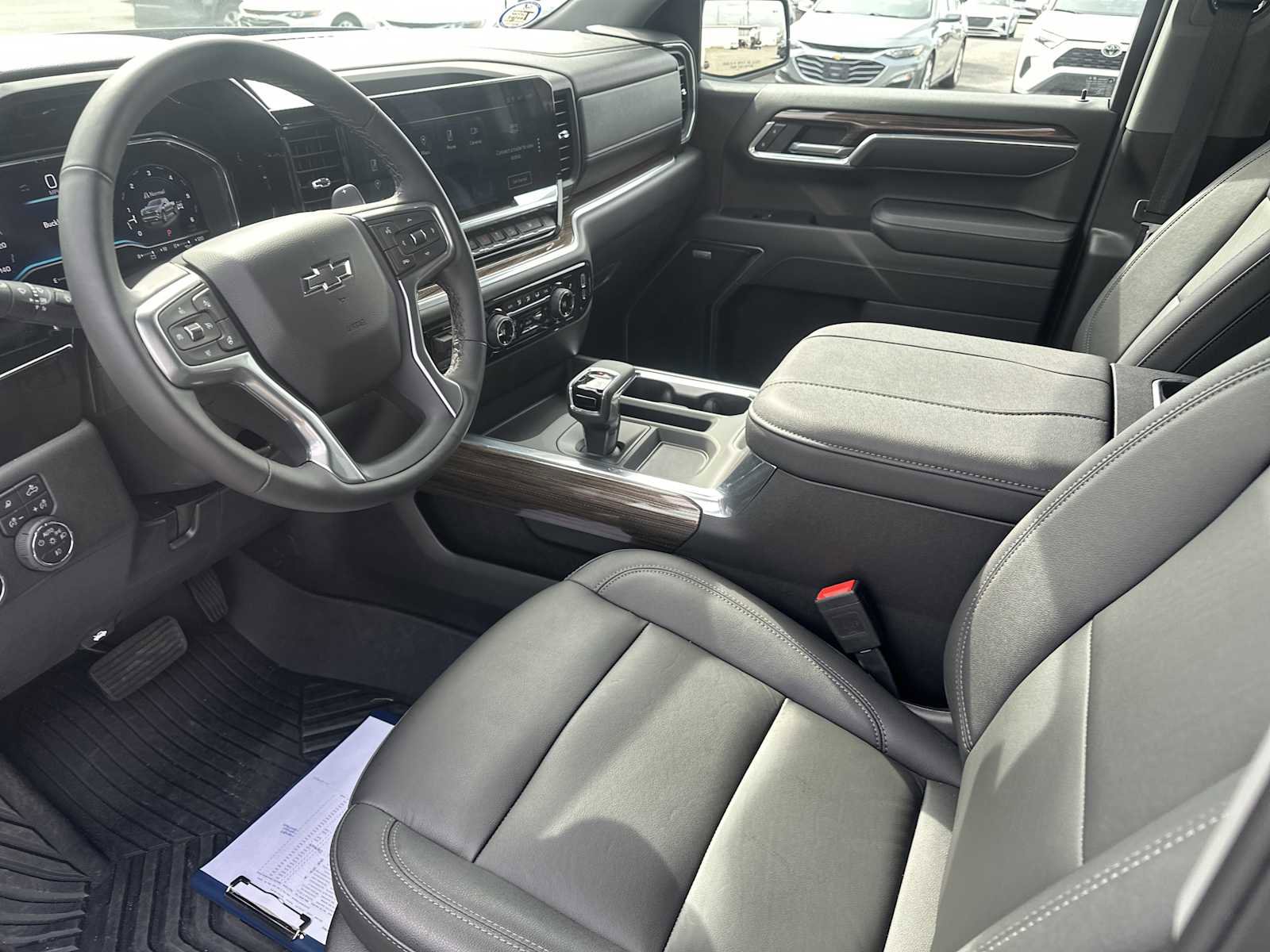 Used 2025 Chevrolet Silverado 1500 RST w/ RST All Star Premium Package image 31