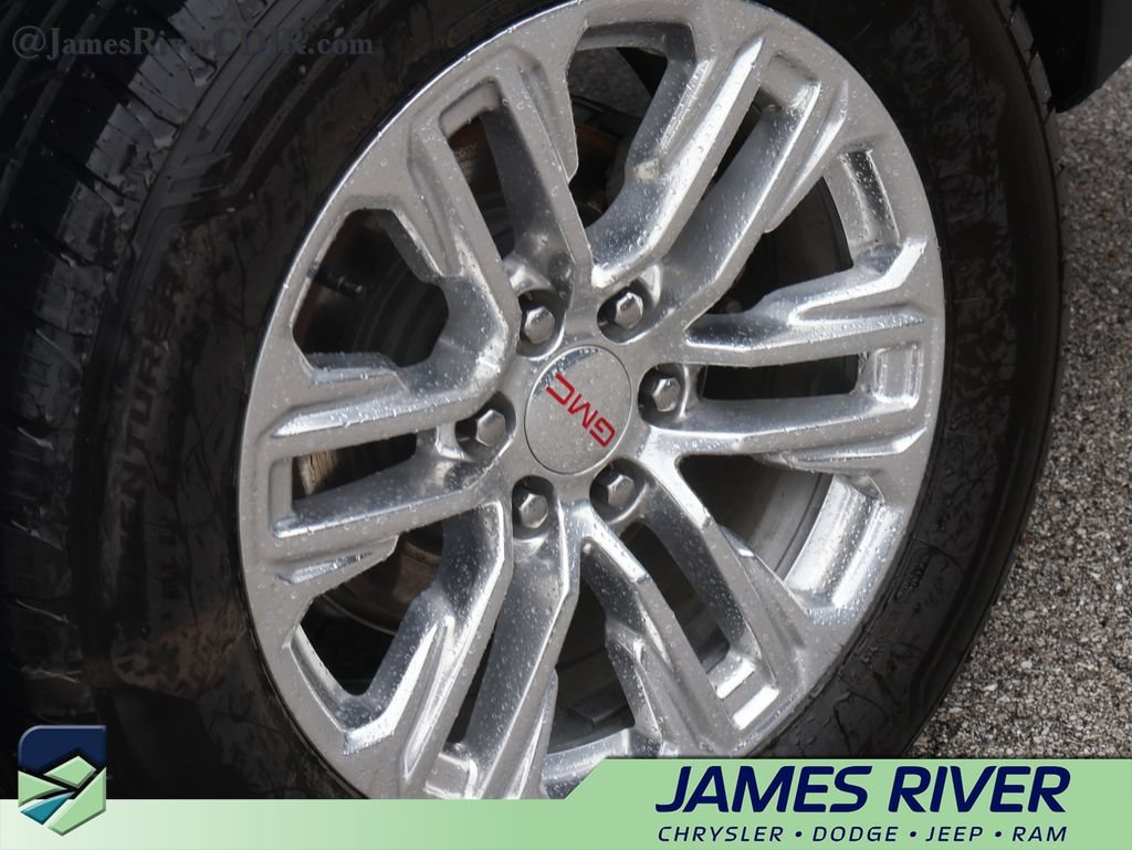 Used 2024 GMC Yukon SLT AWD/4WD image 41