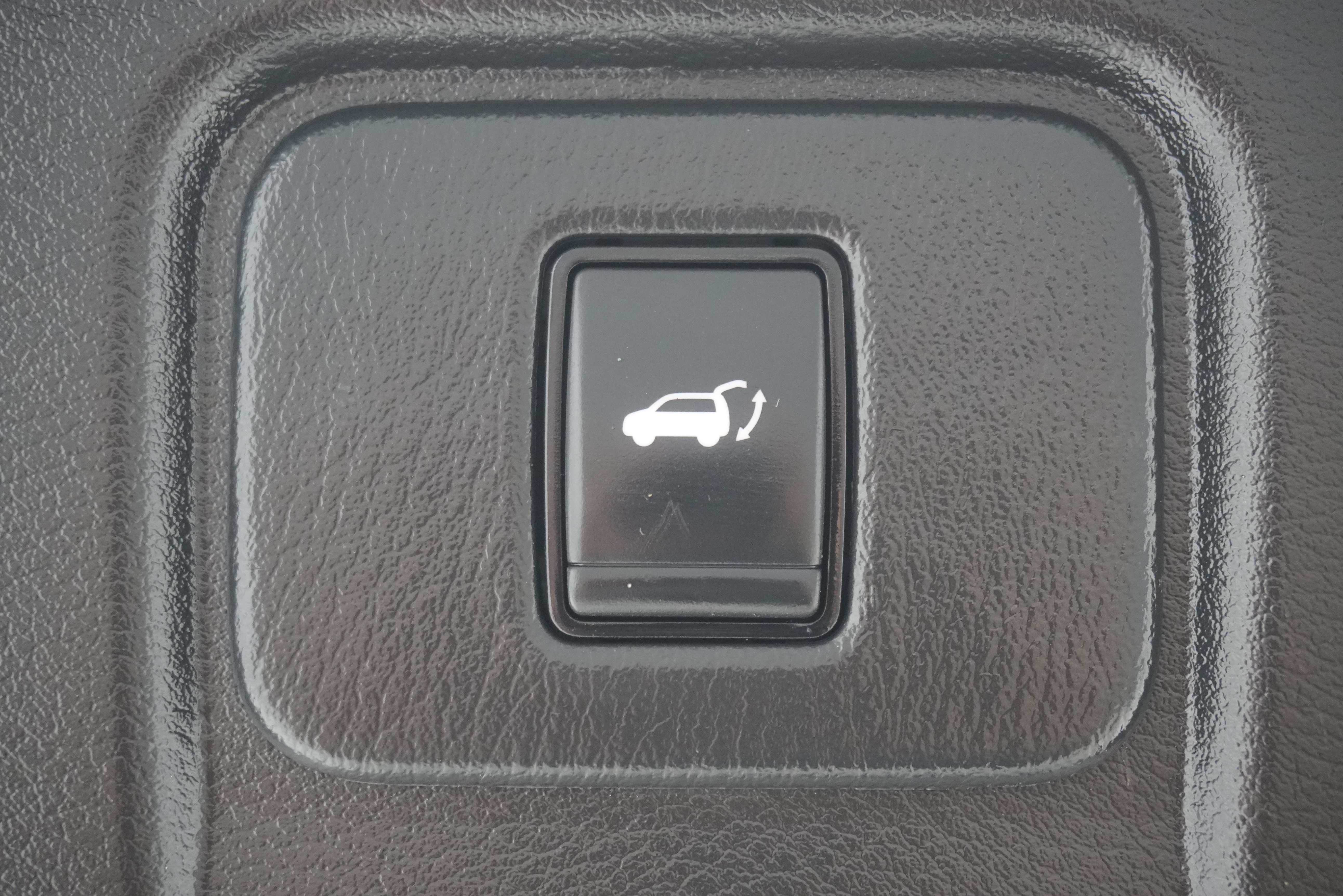 Used 2018 Nissan Murano SL w/ Cargo Package FWD image 26