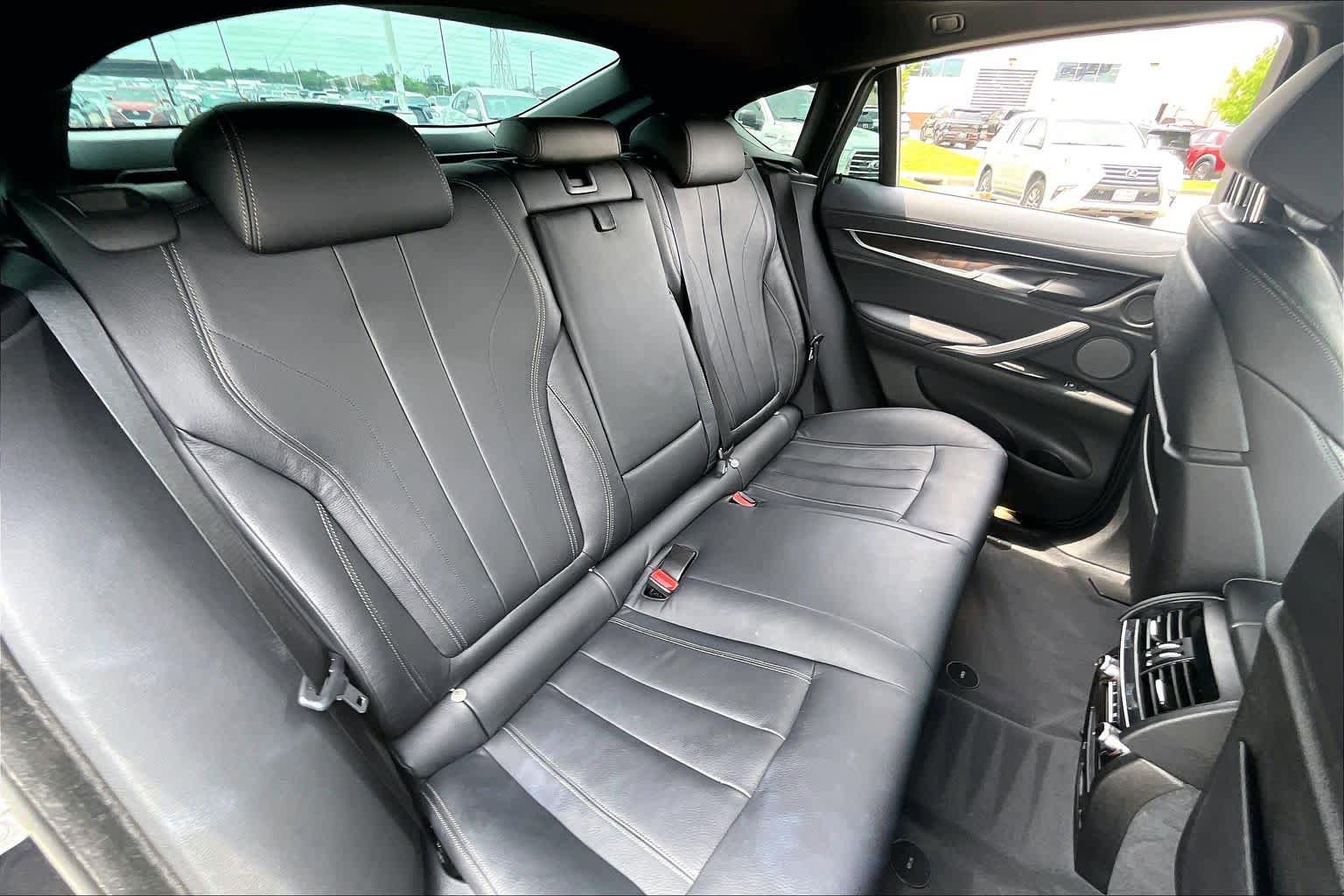 Used 2019 BMW X6 xDrive35i w/ Premium Package AWD/4WD image 17