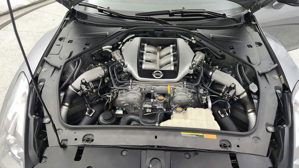Used 2009 Nissan GT-R Premium AWD/4WD image 35