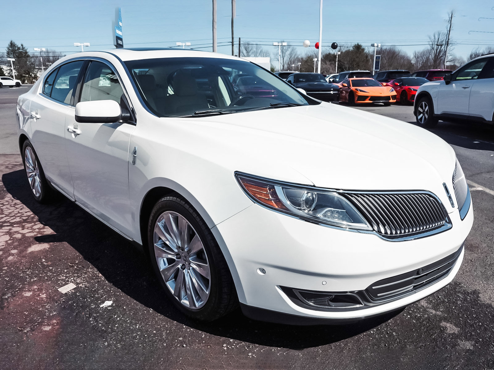 Used 2013 Lincoln MKS AWD image 3