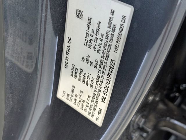 Used 2023 Tesla Model 3 Standard Range image 15