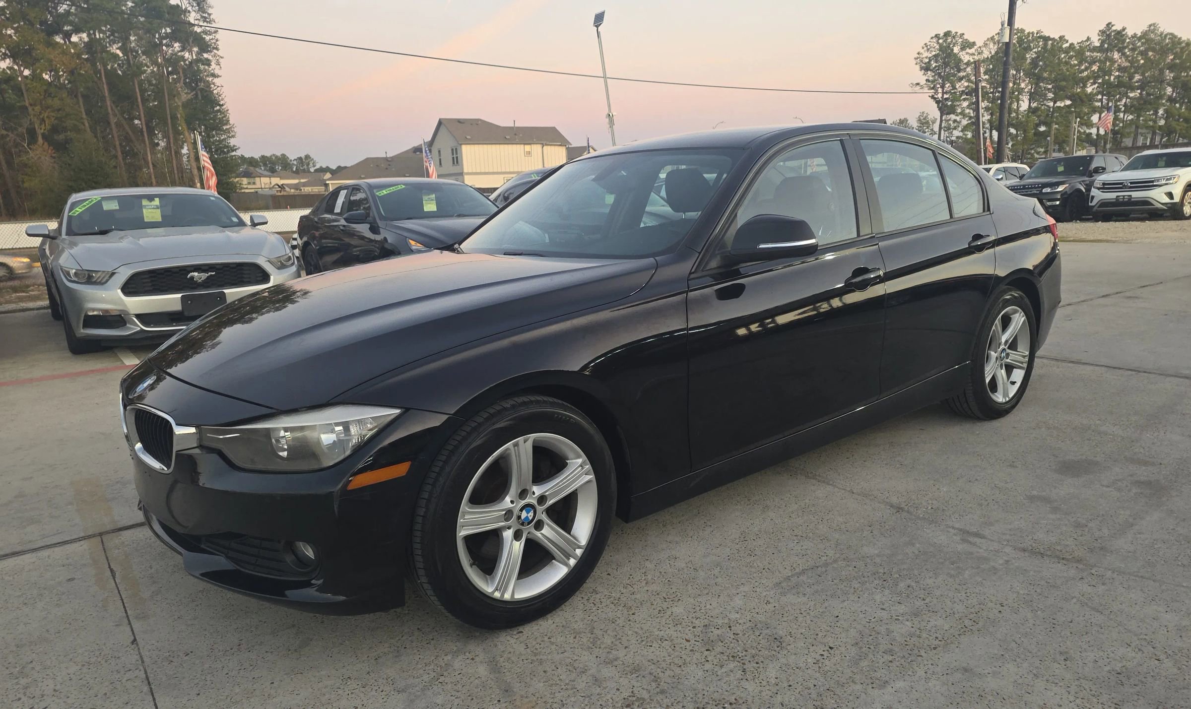 Used 2013 BMW 320i Sedan image 2