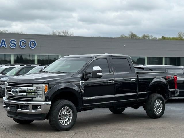 Used 2017 Ford F250 Lariat w/ Lariat Ultimate Package AWD/4WD image 37