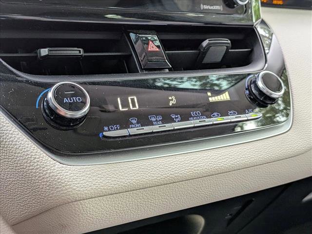 Used 2021 Toyota Corolla LE w/ LE Convenience Package FWD image 8