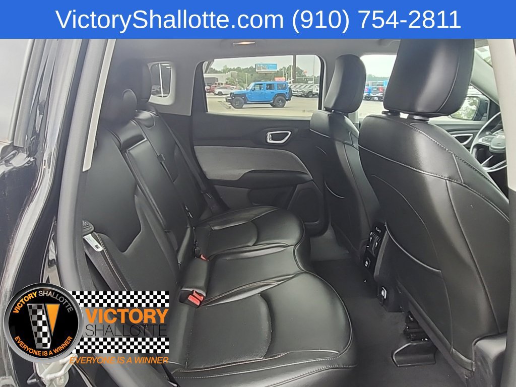 Used 2022 Jeep Compass Latitude w/ Sun and Sound Group AWD/4WD image 32