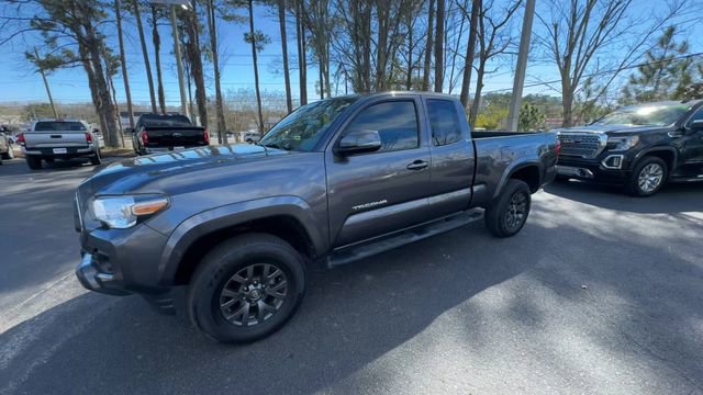 Used 2023 Toyota Tacoma SR5 w/ Technology Package image 8