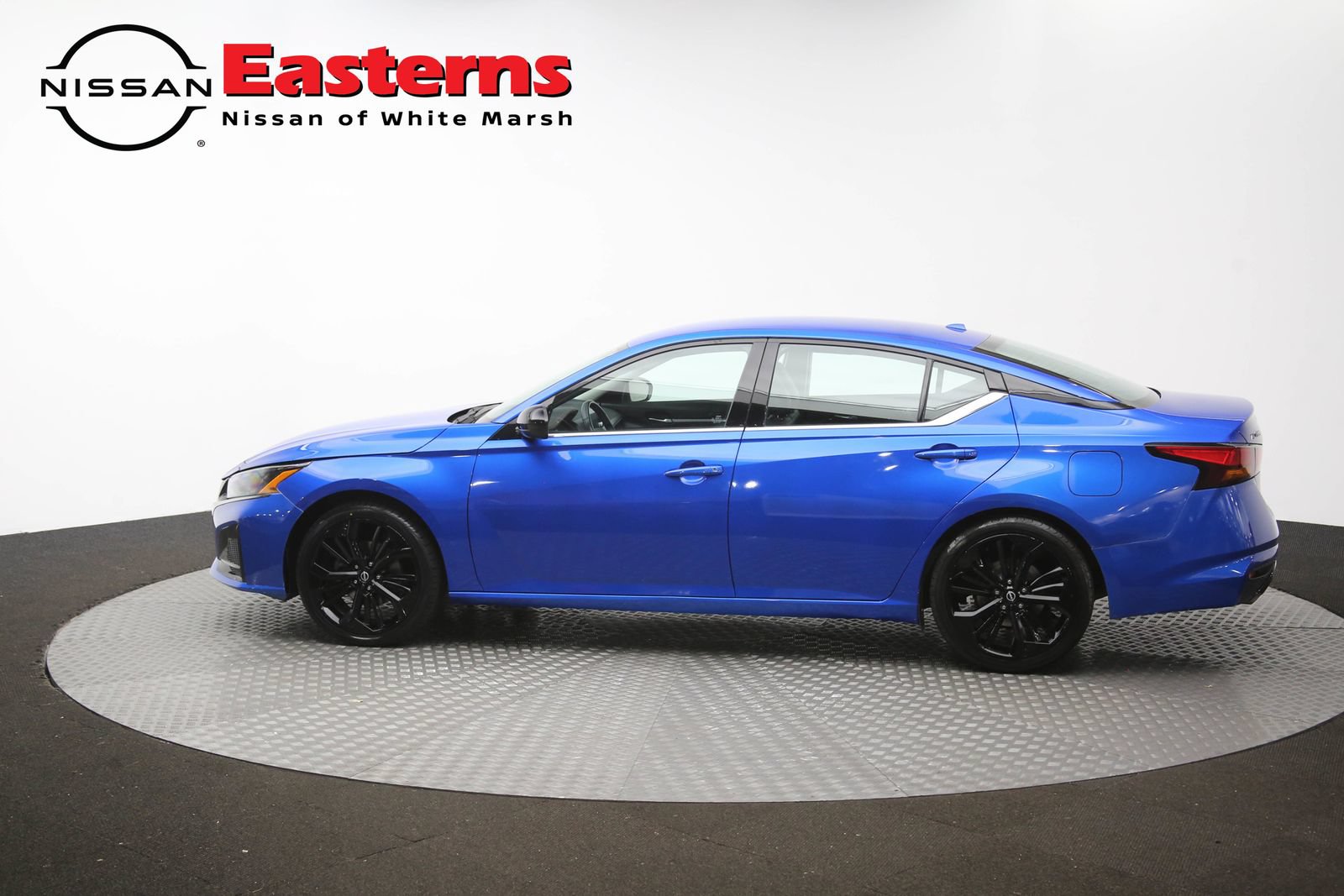 Used 2025 Nissan Altima 2.5 SR FWD image 61