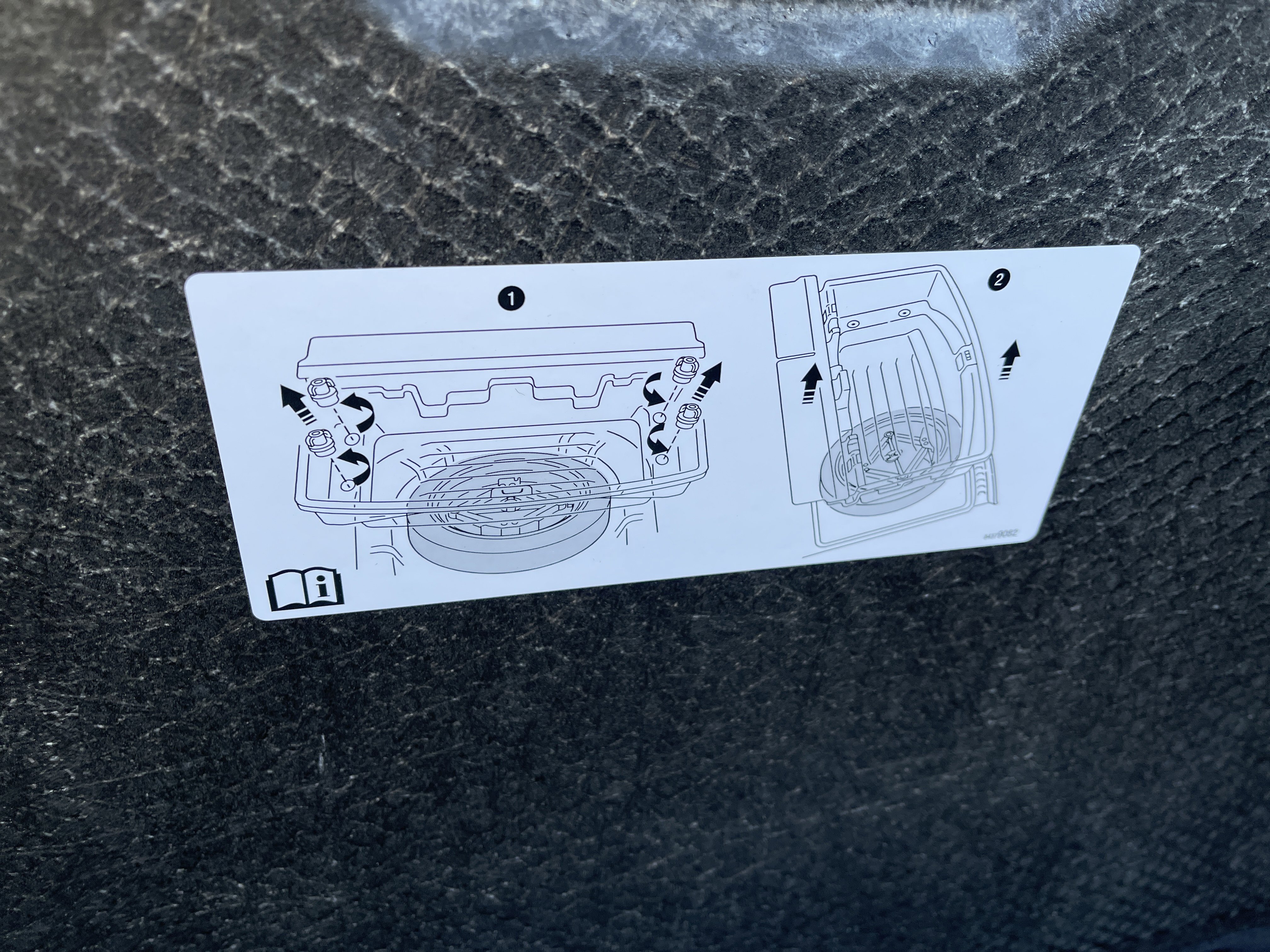 Used 2023 Buick Enclave Essence image 45