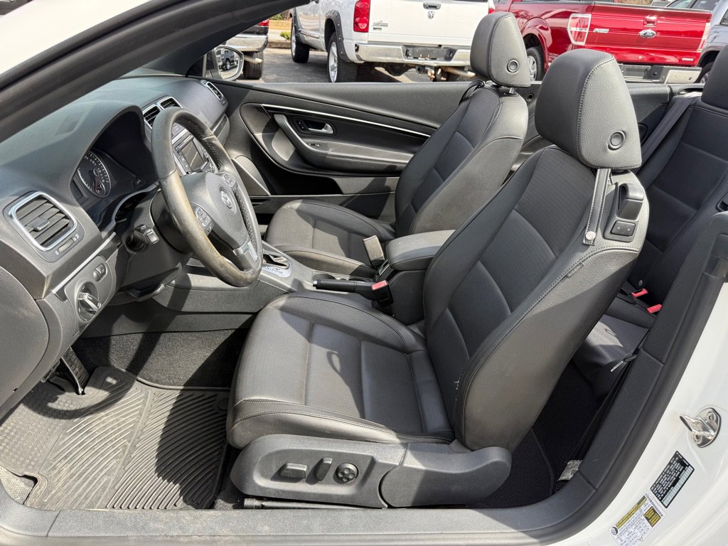 Used 2014 Volkswagen Eos image 13