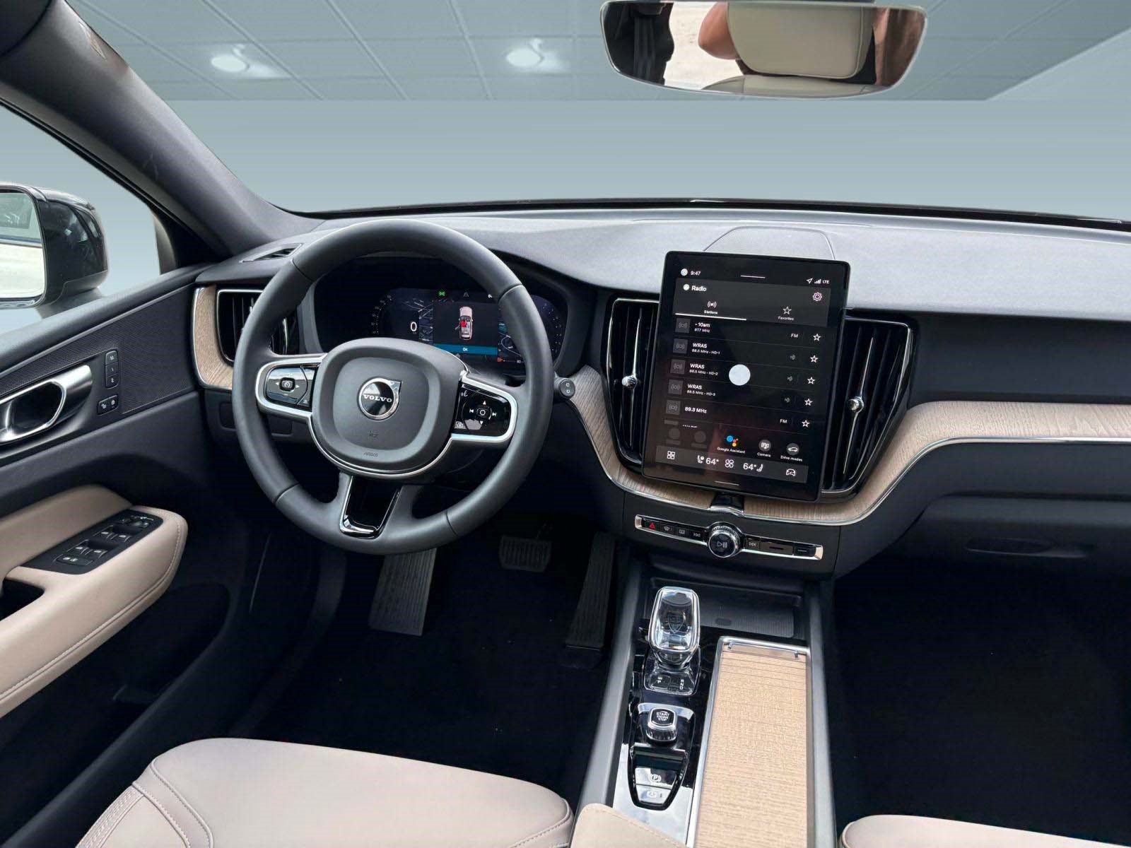 Certified 2026 Volvo XC60 B5 Plus w/ Climate Package AWD/4WD image 25
