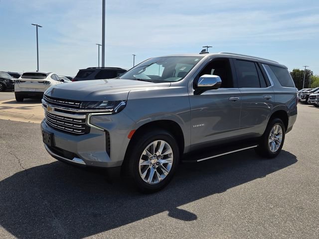 Used 2024 Chevrolet Tahoe Premier RWD image 3