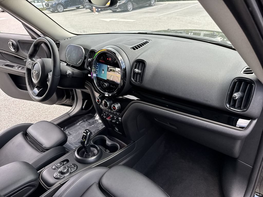Used 2022 MINI Cooper Countryman S w/ Premium Package FWD image 32